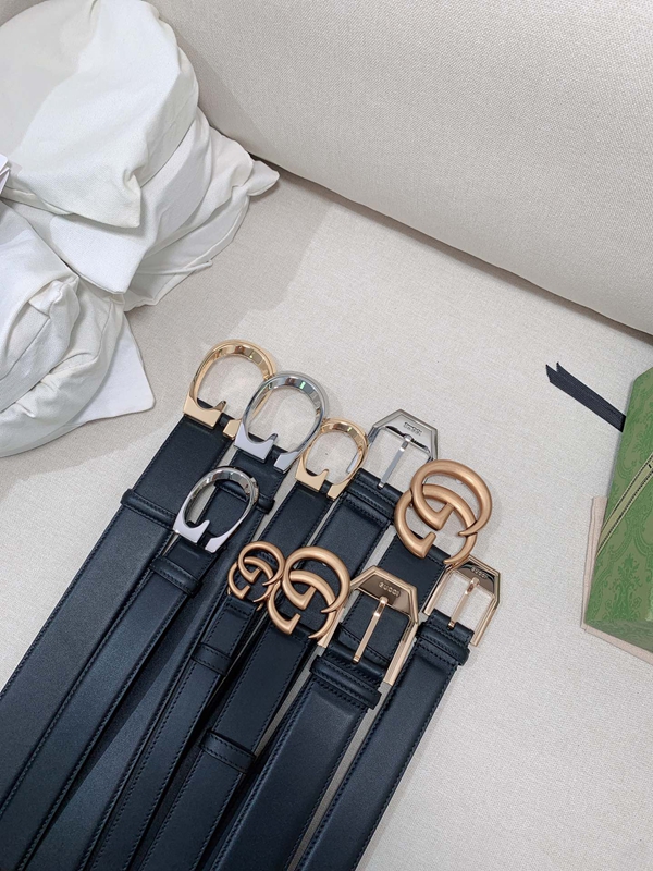 スーパーコピーグッチベルト角部分ディテール